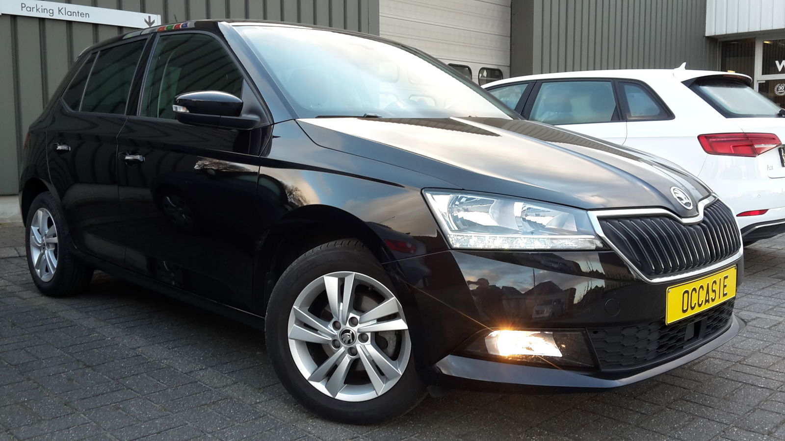 Skoda Fabia Ambition 75pk -GPS -Airco -Cruise -Bluetooth -Parksensor