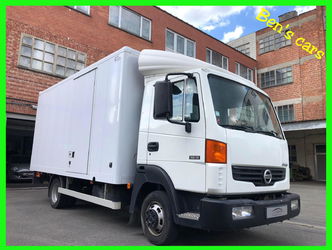 Nissan Atleon Nissan Atleon Camion 56.15 LaadLift 3.0d met 138.000KM 15Opk