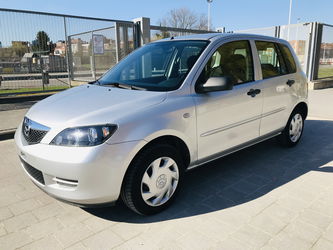 Mazda 2 Mazda 2 « 39000km »1.2essence 2007 Airco ct et car pass ok