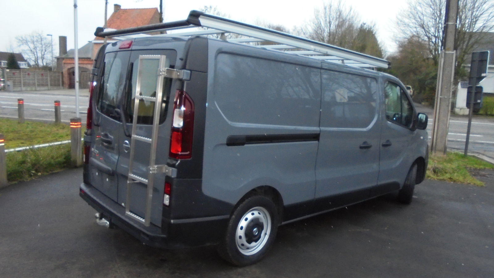 Nissan NV300 2.0 DCI - AIRCO - TREKHAAK - IMPERIAAL - GARANTIE