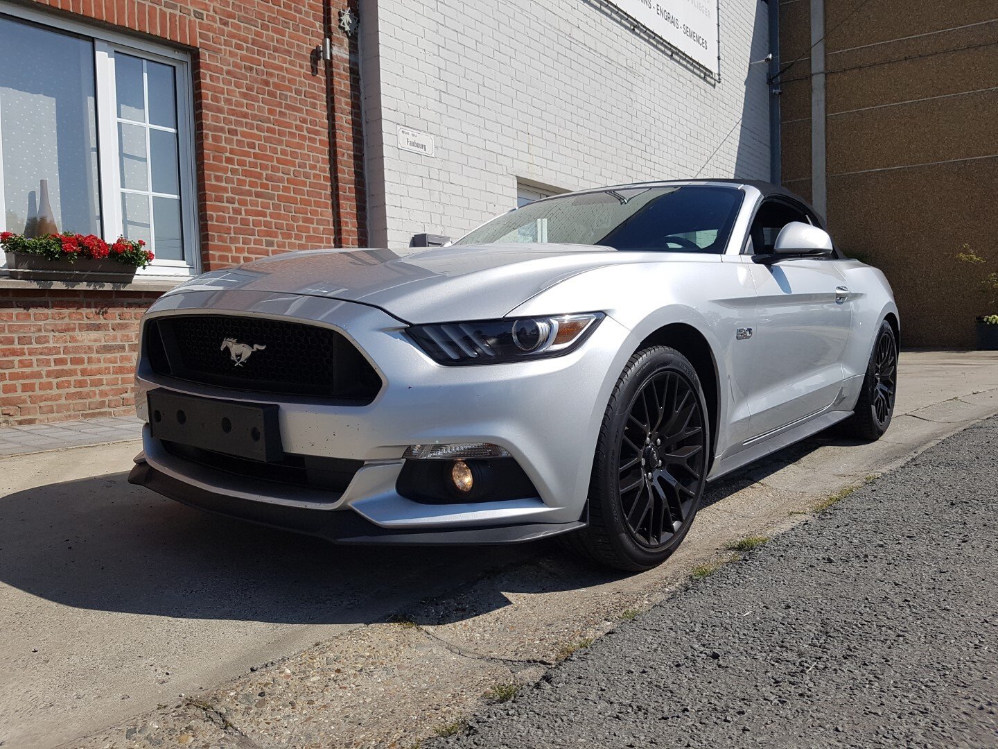 Ford MUSTANG