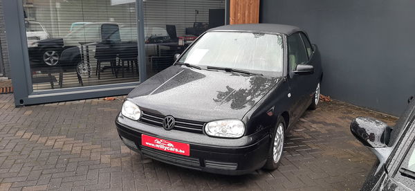 Volkswagen Golf Cabriolet 2.0*Automatische kap*Airco*Alu velgen*Leder*