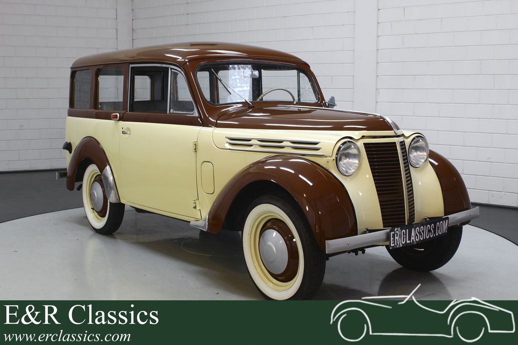 Renault Autre Juvaquatre Dauphinoise | Uitvoerig gerestaureerd | 1957