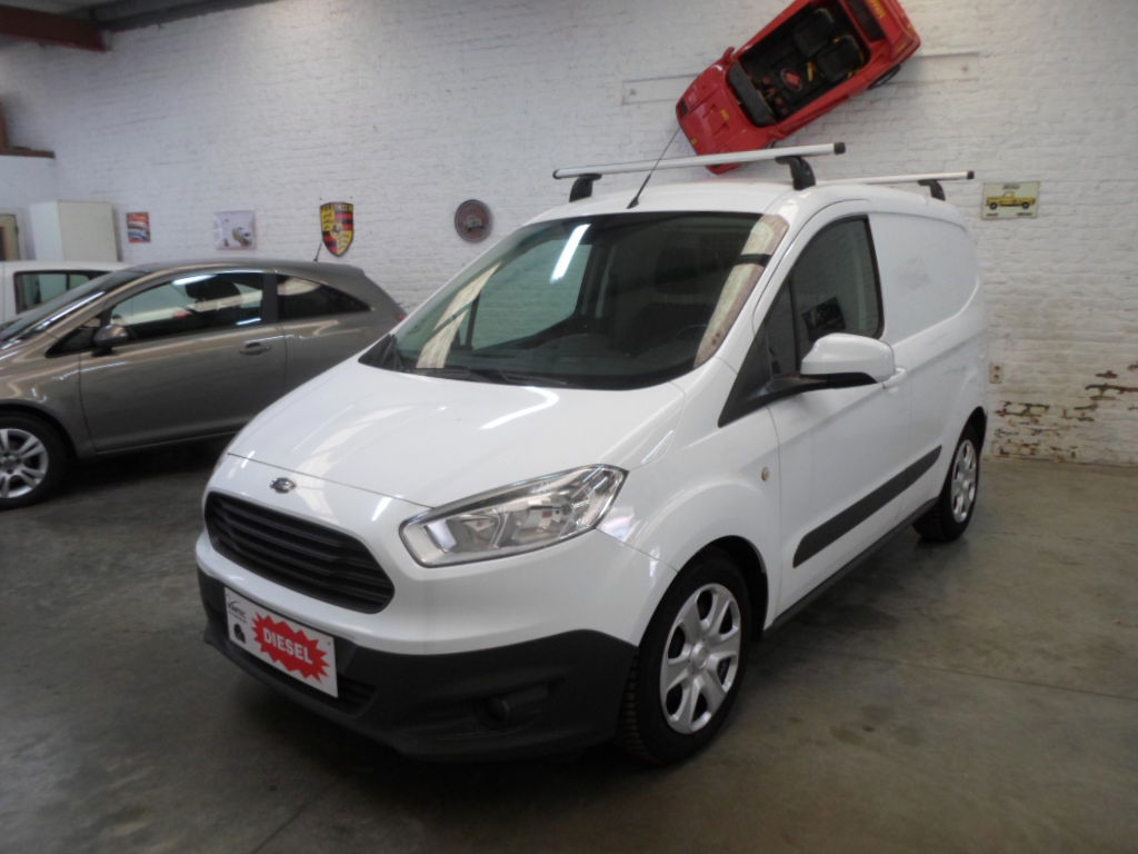 Ford Transit Courier 1500 tdci,//TVA DEDUCTIBLE // EORO 6