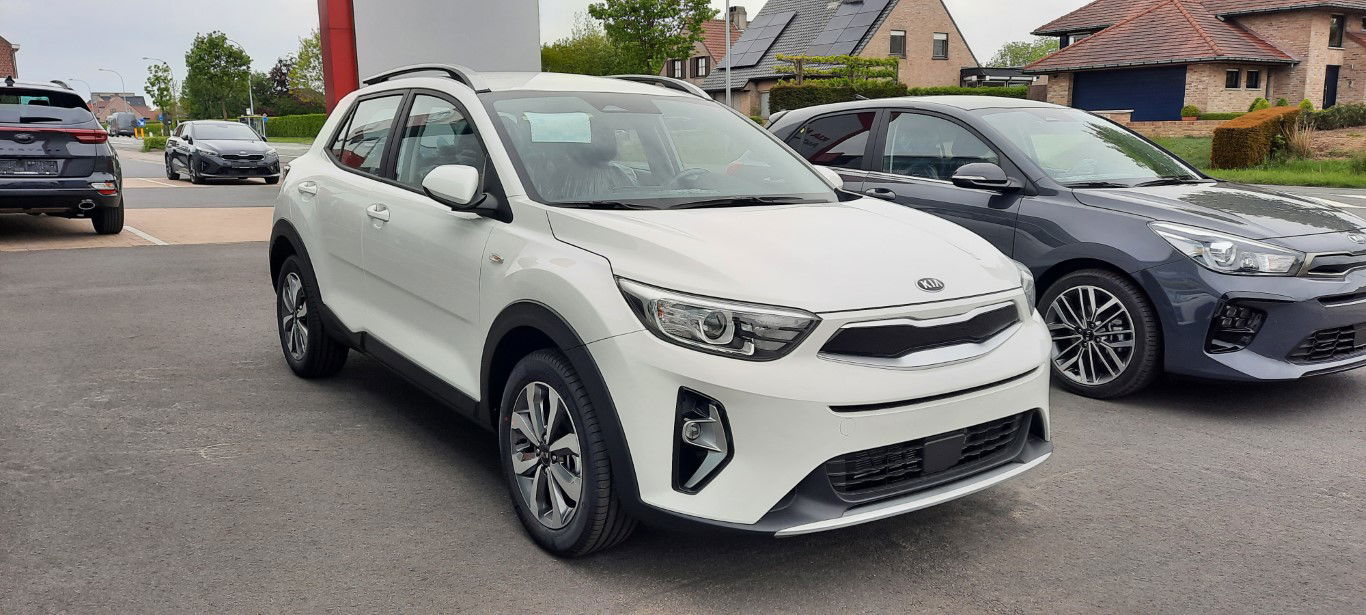 Kia Stonic 1.2 Must + Navi Pack + 7 jaar garantie