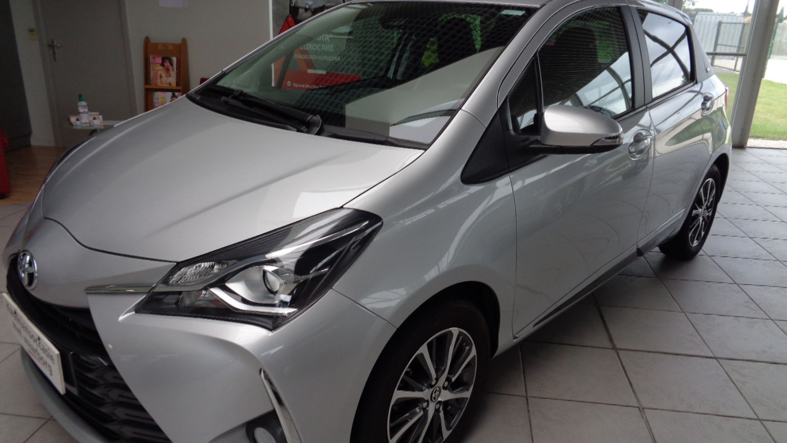 Toyota YARIS Y20