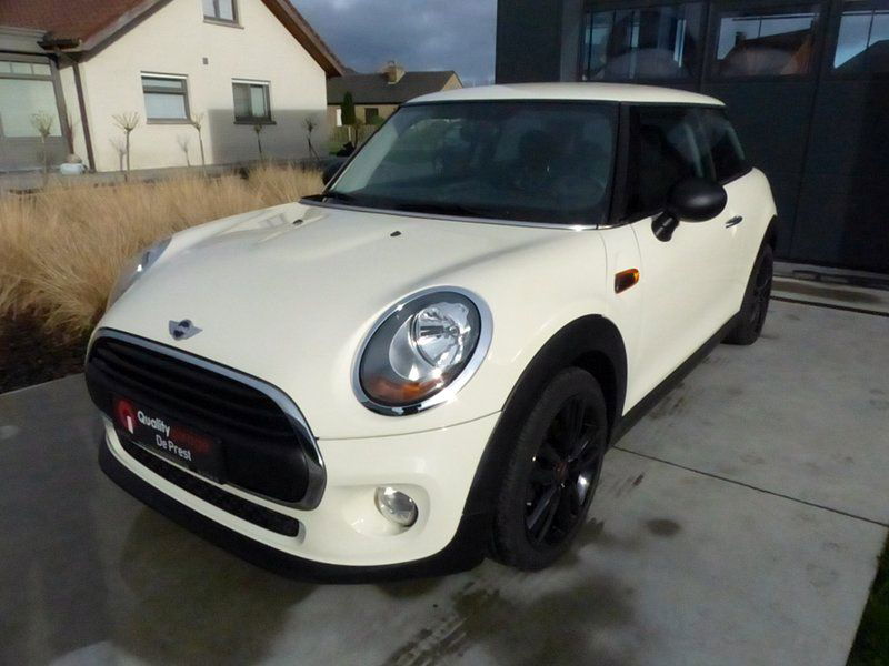 MINI One Navigatie, zetelverwarming, bluetooth....