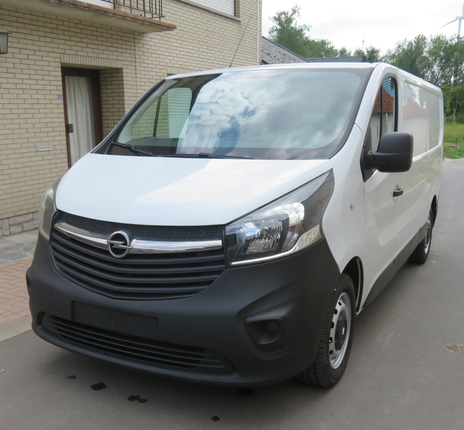 Opel Vivaro 1.6 CDTi L2H1 120pk