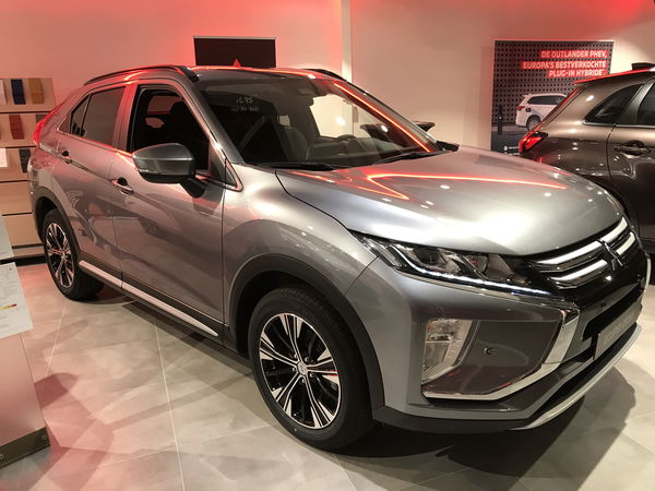 Mitsubishi Eclipse Cross CVT Intense SDA