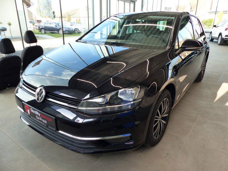 Volkswagen Golf ACC, LED, Navi, zetelverwarming...