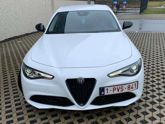 Alfa Romeo Giulia 2.2 JTDm pack Super