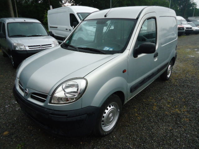 Nissan Kubistar 1.5 diesel ,rijd als nieuw ,154 dkm onderhoudsboek,2800 + btw