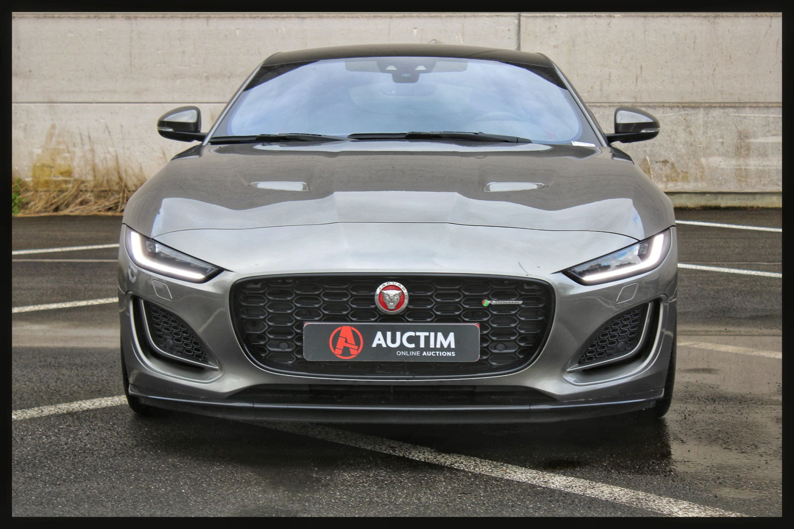 Jaguar F-Type Coupé R-Dynamic P300