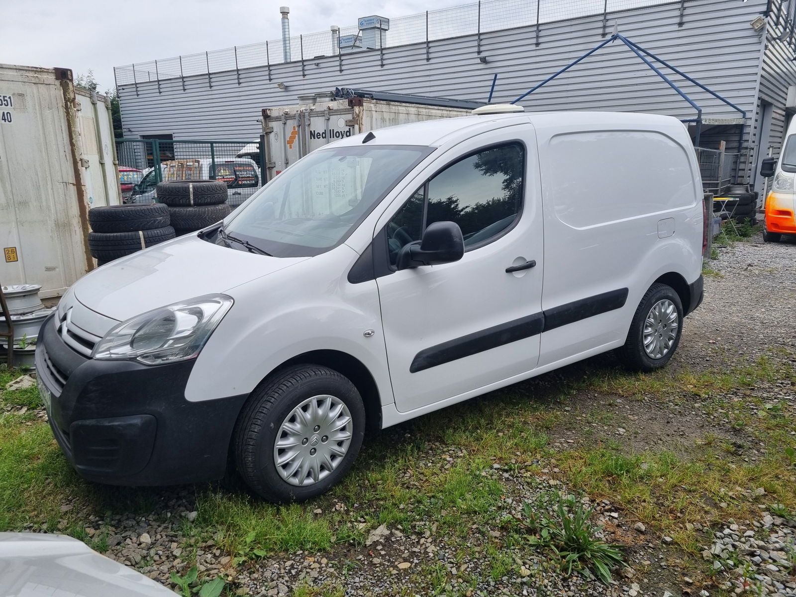 Citroen Berlingo fourgon 3 places 75cv 16hdi