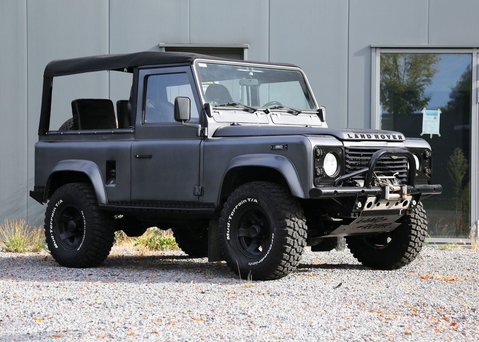Land Rover Defender 90