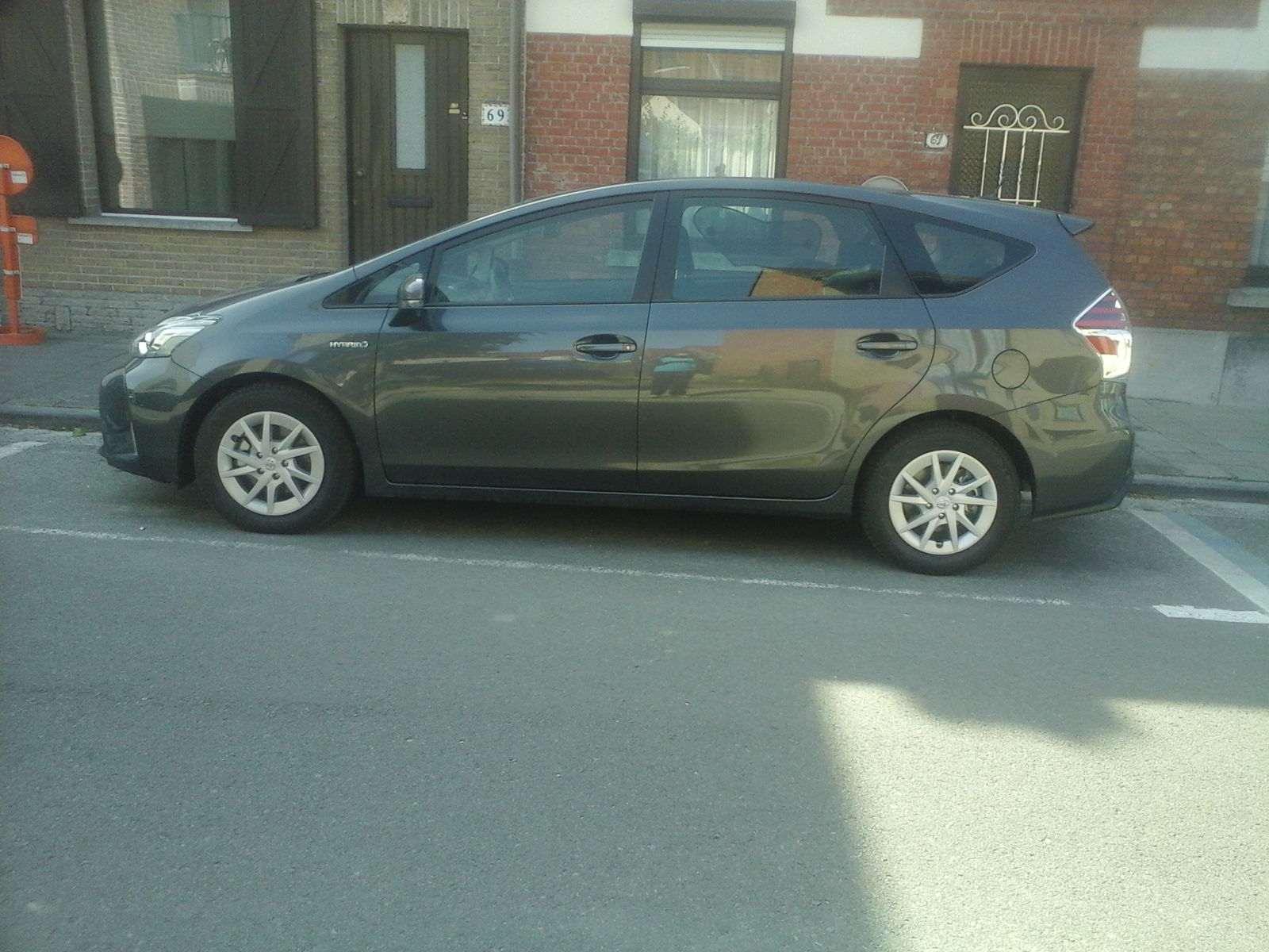 Toyota Grand Prius+ 1.8i VVT-i PHEV Solar CVT
