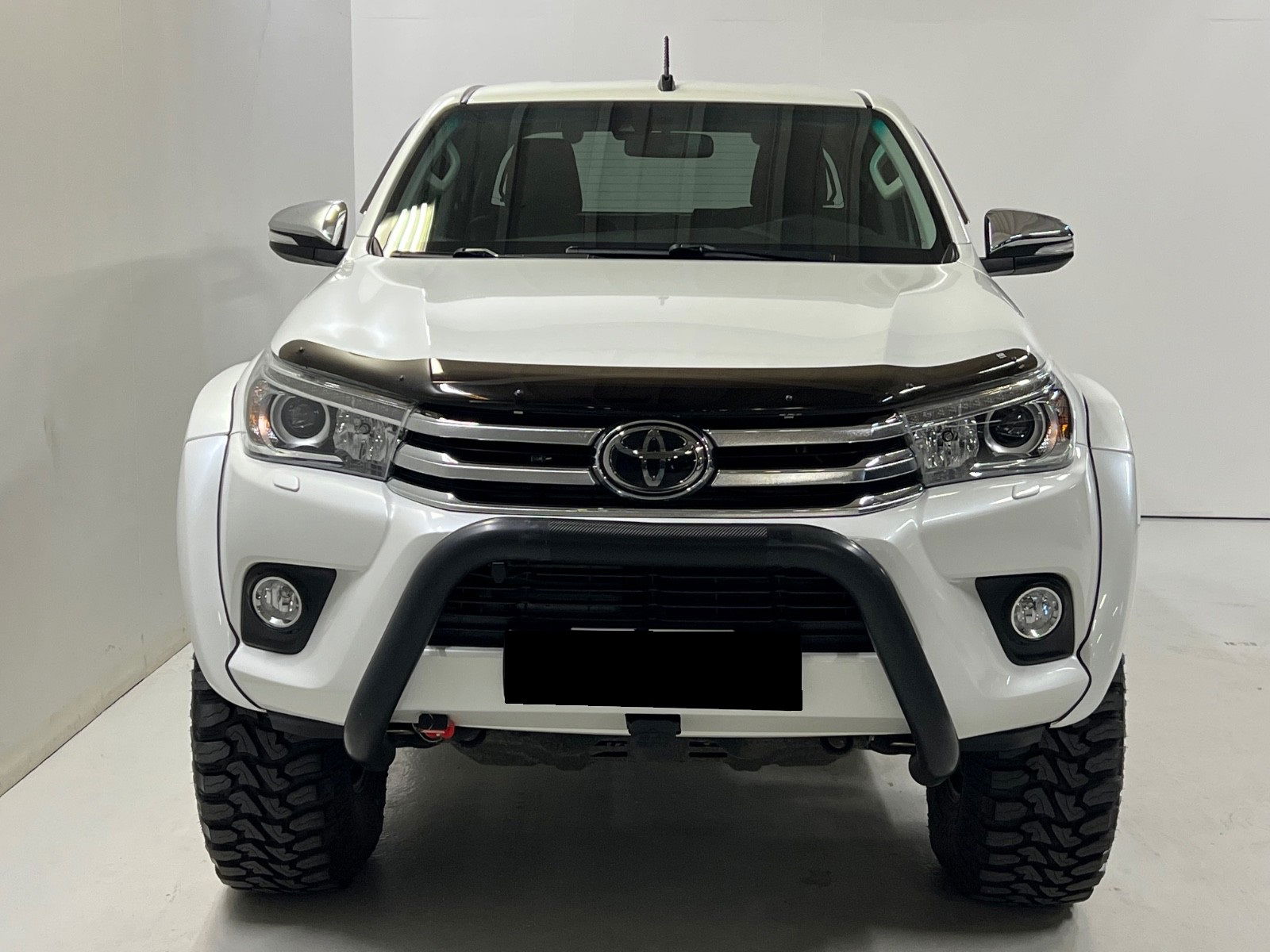 Toyota Hilux DBLE CAB 4WD 2.4L 150 D-4D BVA LOUNGE