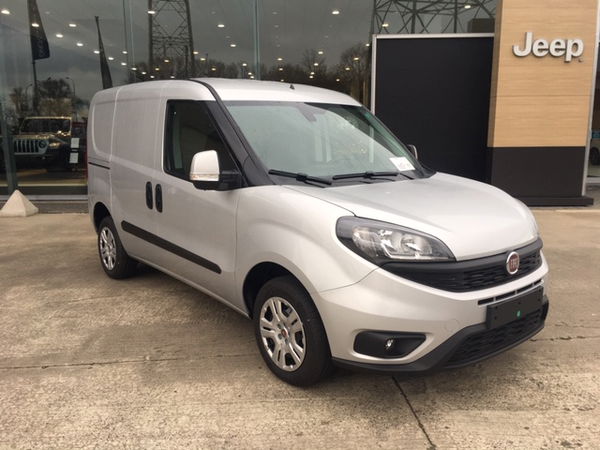 Fiat Doblo Cargo SX 1.3 Mjet 95 Pk