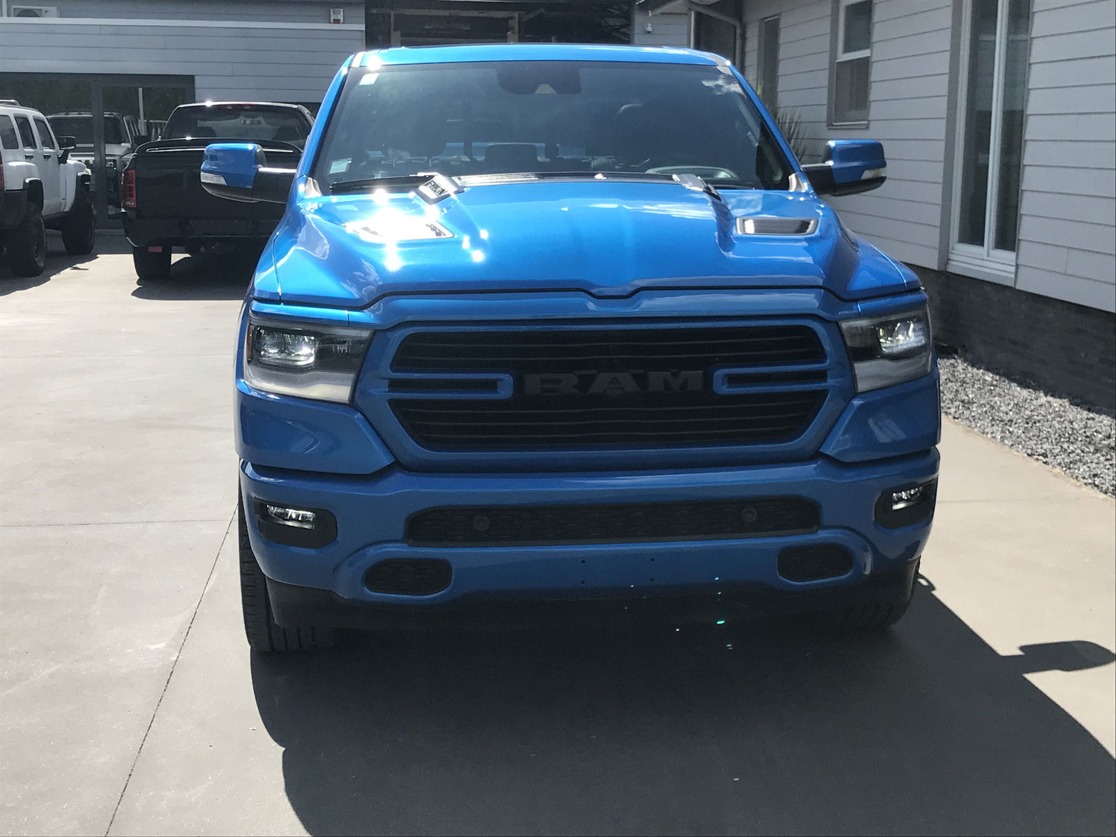 Dodge Ram 1500 RAM 1500 sport