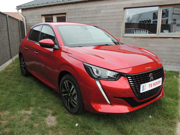 Peugeot 208 Allure 1.5 BlueHDi 100 S&S