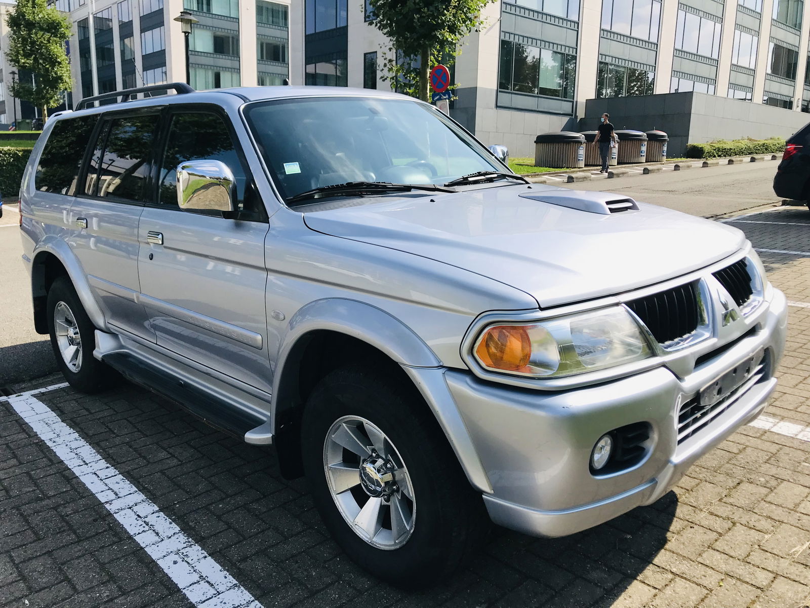 Mitsubishi Pajero Sport Mitsubishi pajero sport 4x4 utilitaire 2,5tdi 140ch 73000km Airco cuir jante siège chauffant