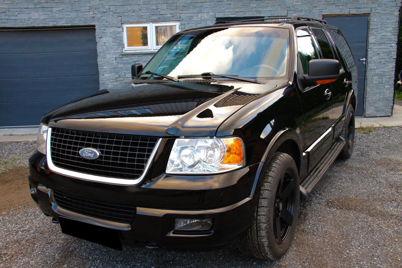 Ford EXPEDITION