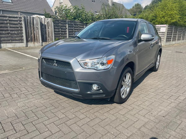 Mitsubishi ASX ASX 1.6 benzine Nomad edition