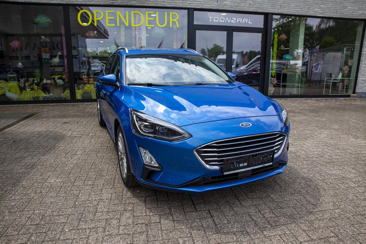 Ford Focus 1.0 EcoBoost mHEV Titanium 155PK