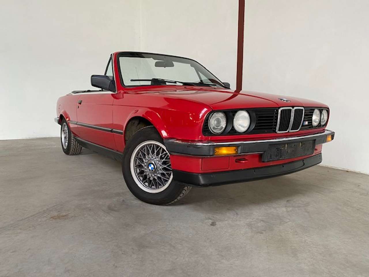 BMW 320 i M-Pakket -Cabrio-Manueel-Leder-Originele Staat