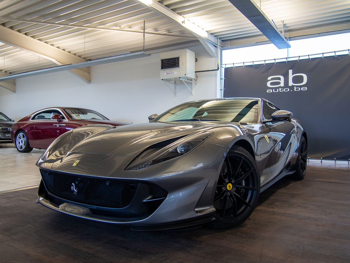 Ferrari 812 SUPERFAST 6.5I V12, SUSP LIFT, JBL, CARBON DRIVER ZONE, CERAMIC BRAKE, LED AFS 2, MET FERRARI GARANTIE!!