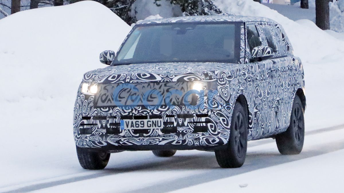 Land rover m8