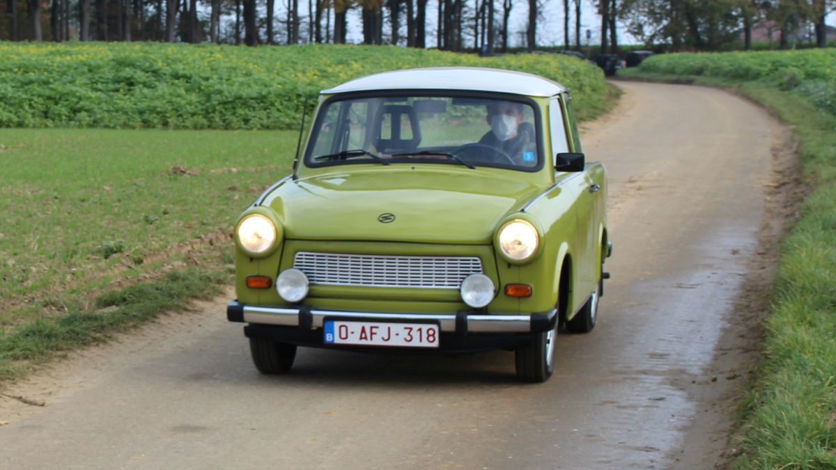 ESSAI RÉTRO Trabant 601 S De Luxe : La fin d’une é... | Gocar.be
