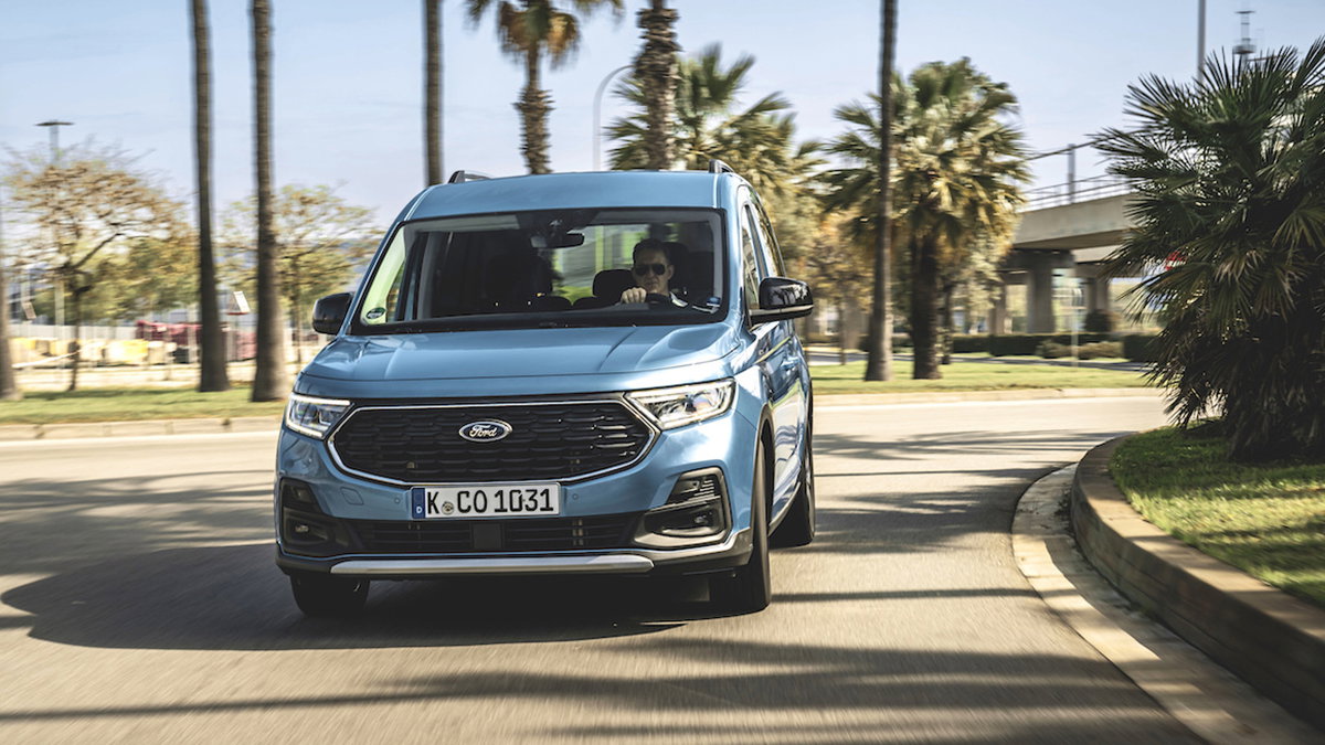 Le Ford Tourneo Connect est désormais une réédition de Volkswagen...
