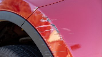 5 astuces pour éliminer les rayures de la voiture