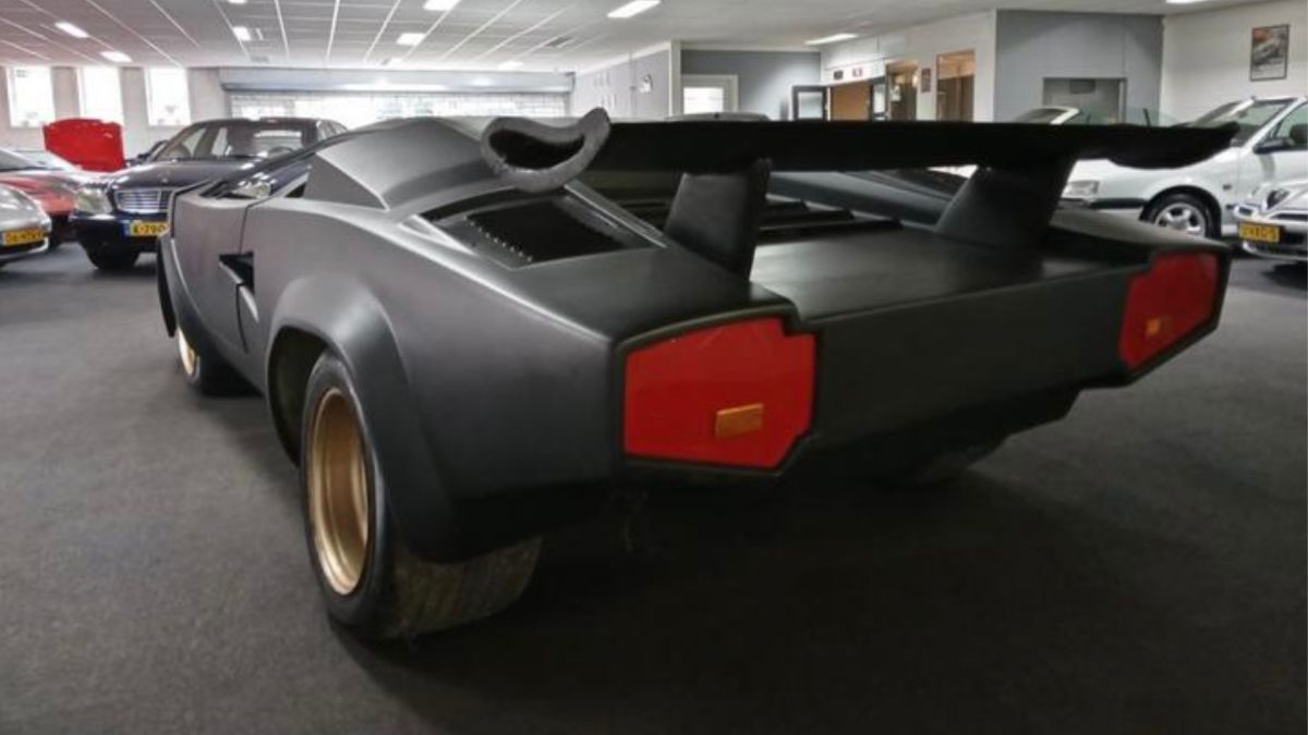 Lamborghini Countach replica