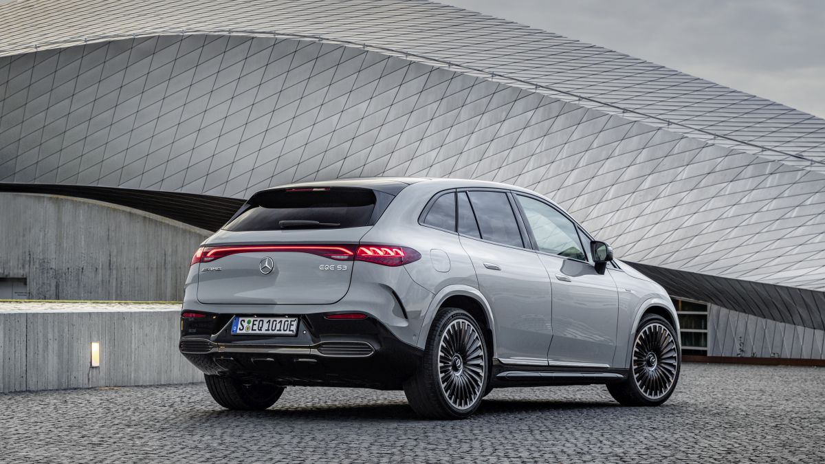 Mercedes-AMG EQE SUV