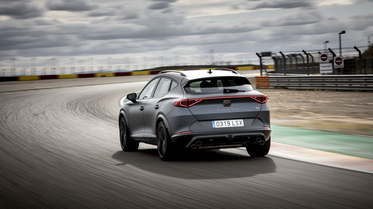 CUPRA-Formentor-VZ5-arriere