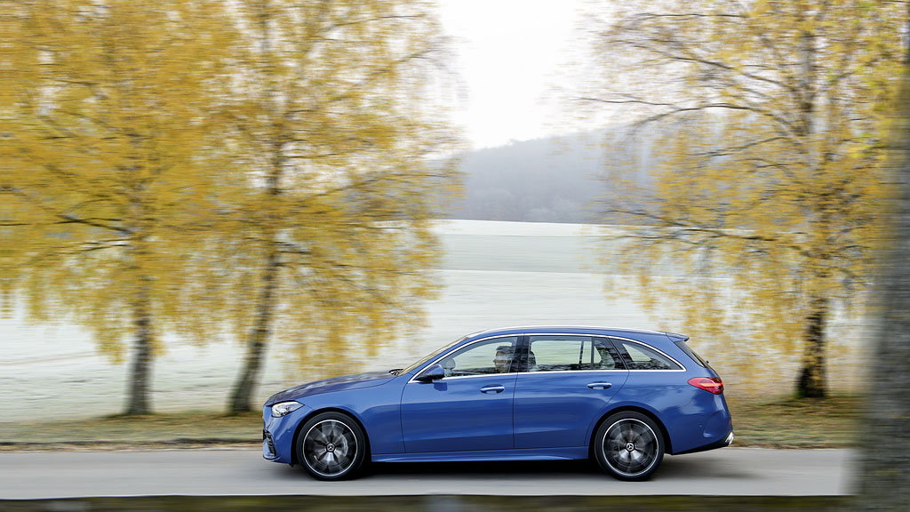 Mercedes-C-PHEV-300e-03