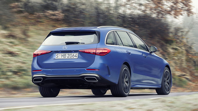 Mercedes-C-PHEV-300e-05