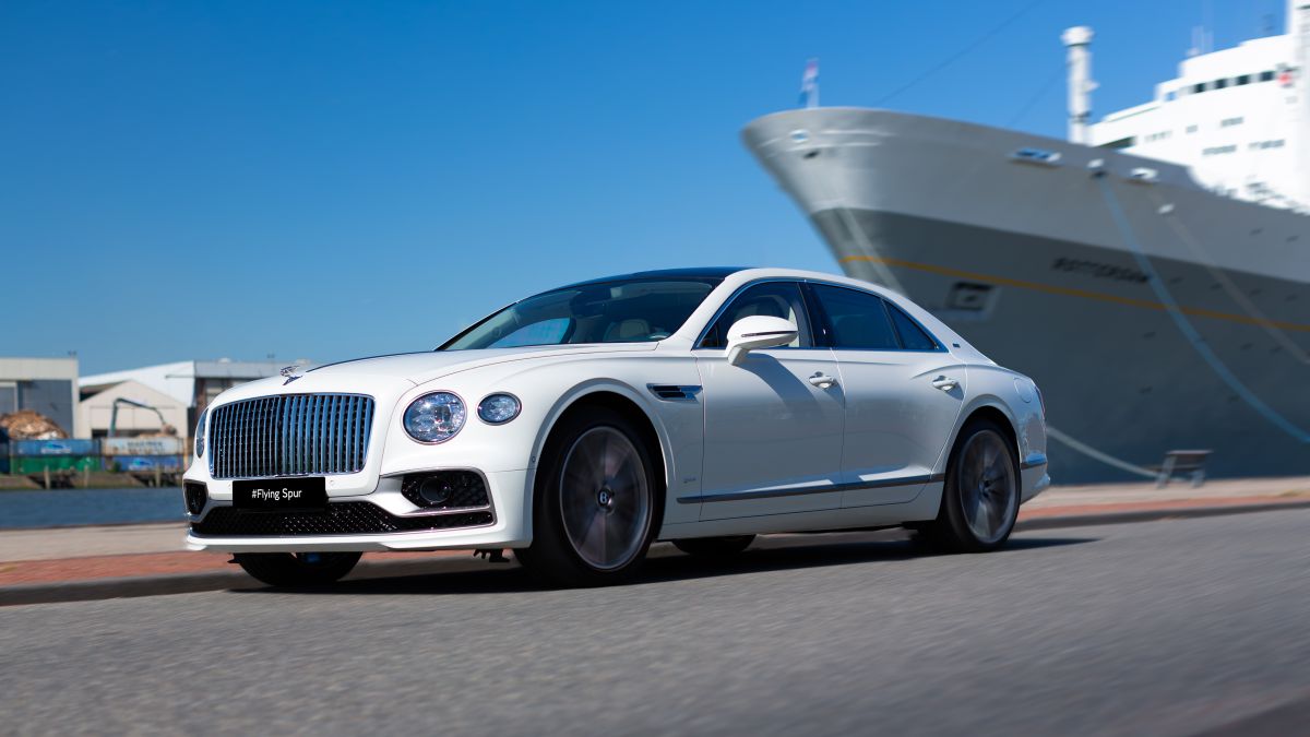 Bentley Flying Spur Hybrid