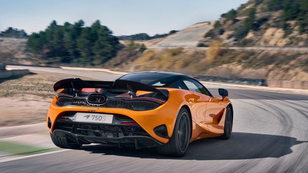 McLaren 750S arriere