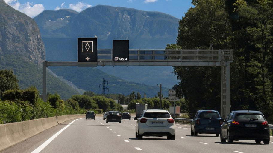 Dit nieuwe verkeersbord niet respecteren kan je du... Gocar.be
