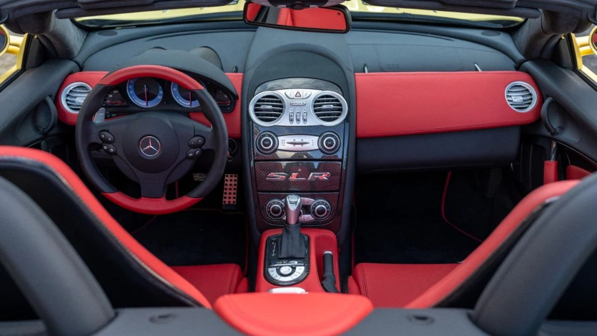 SLR interieur