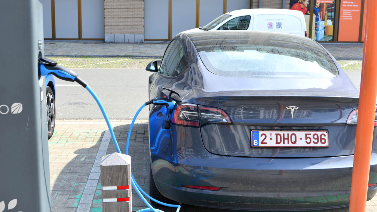 Parking electric car