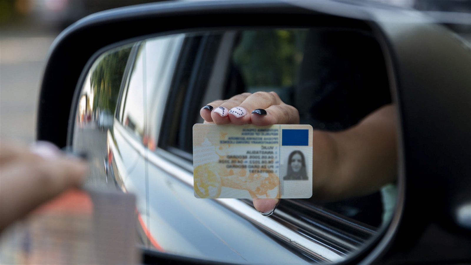 Tout ce qui change avec le nouveau permis de conduire: si vous devez le  renouveler, cela vous coûtera entre 20… et 40€