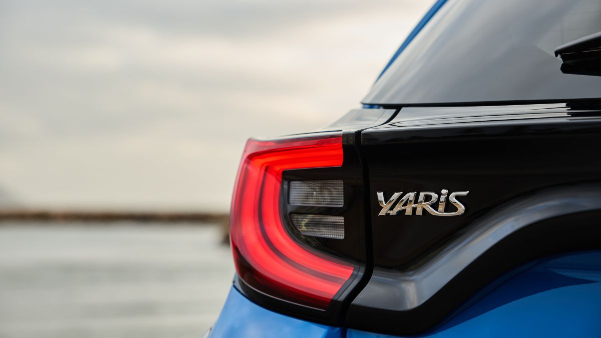 Yaris badge
