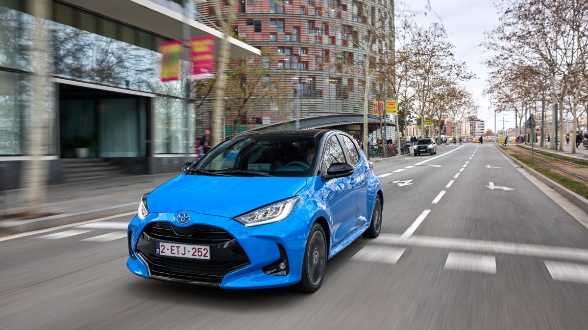 TEST Toyota Yaris: geen 100% verbrandingsmotor meer - Business AM