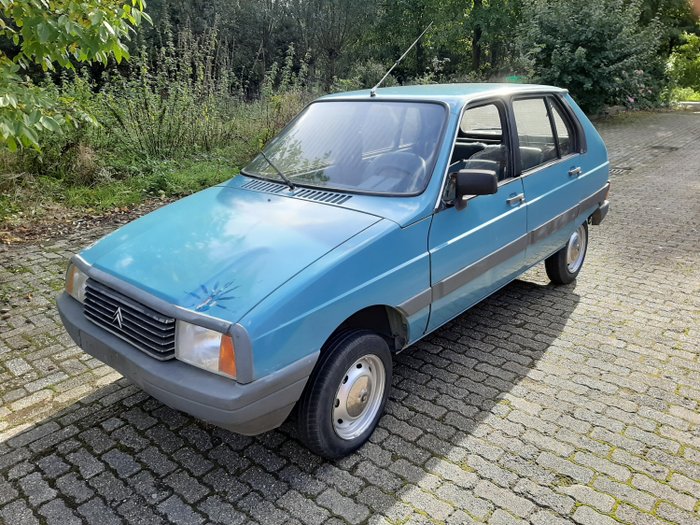 Citroen Visa club 2 cilinder NO RESERVE 1983