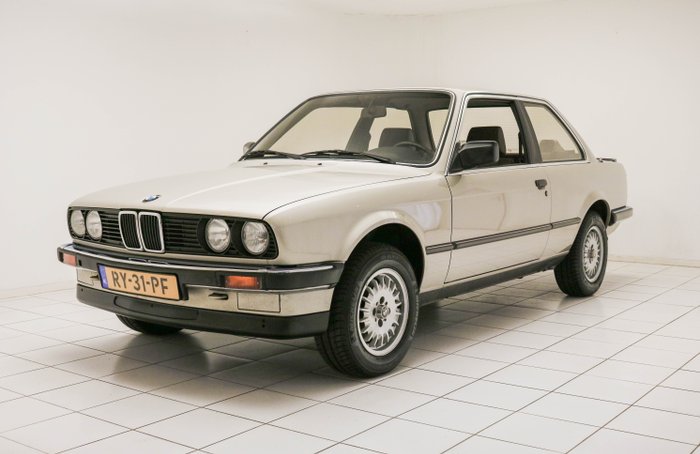 BMW 320i E30 1987
