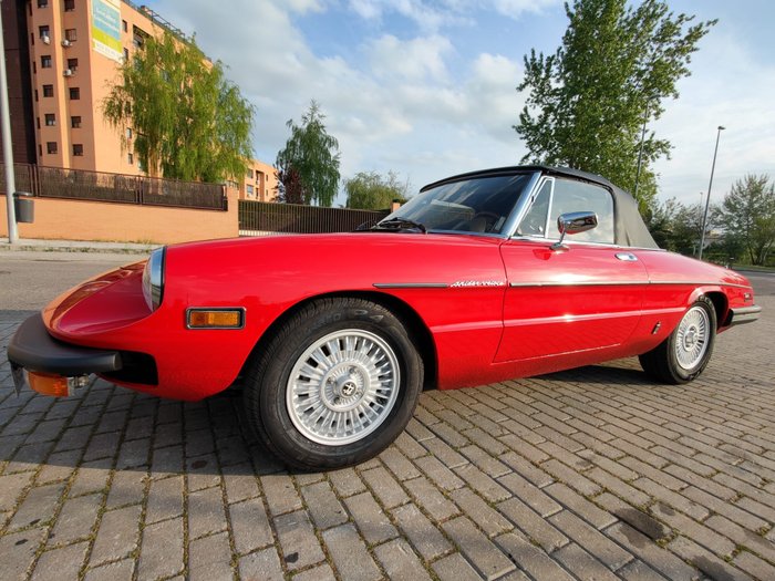 Alfa Romeo Spider 2000 Veloce Pininfarina 1980